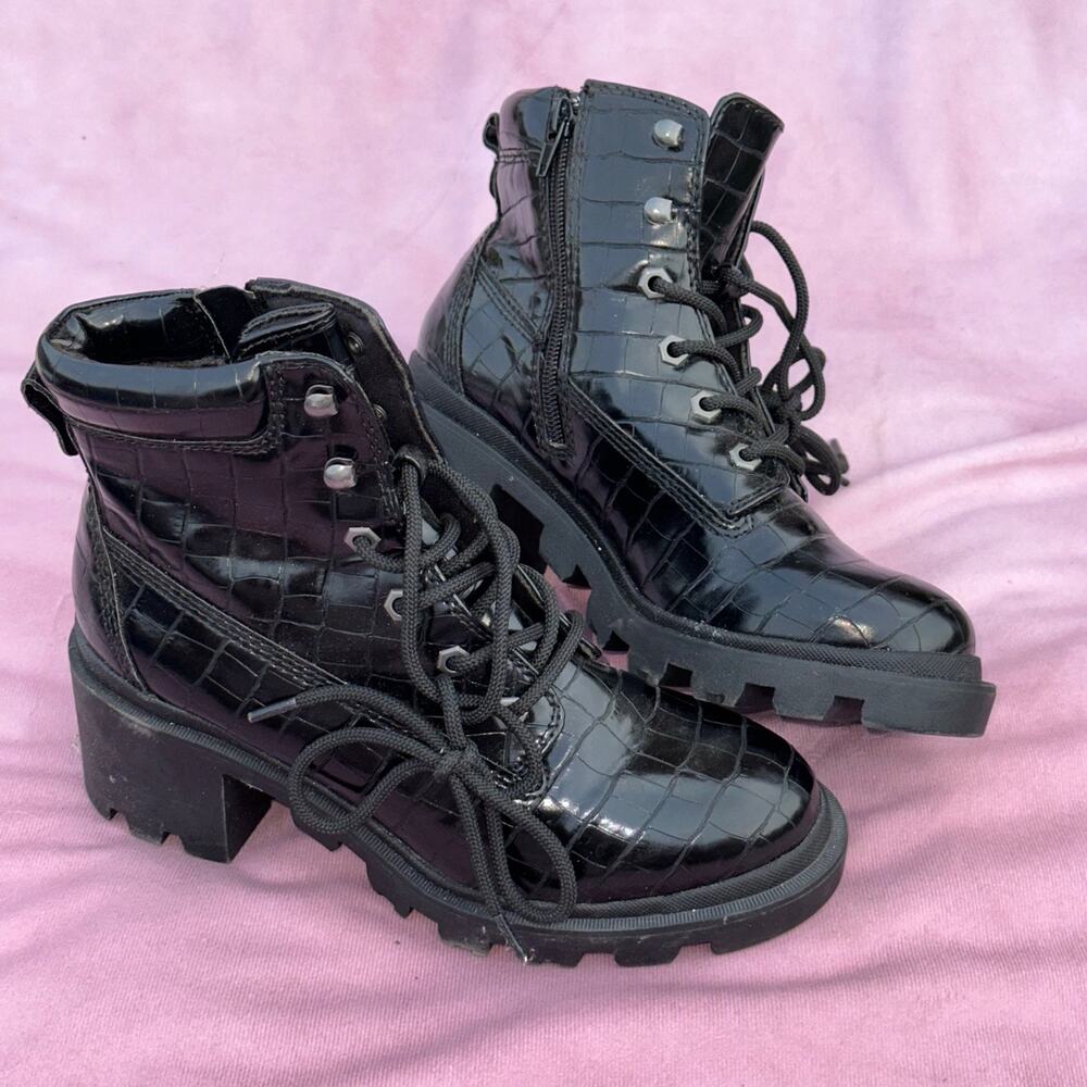 Steve Madden Boots
